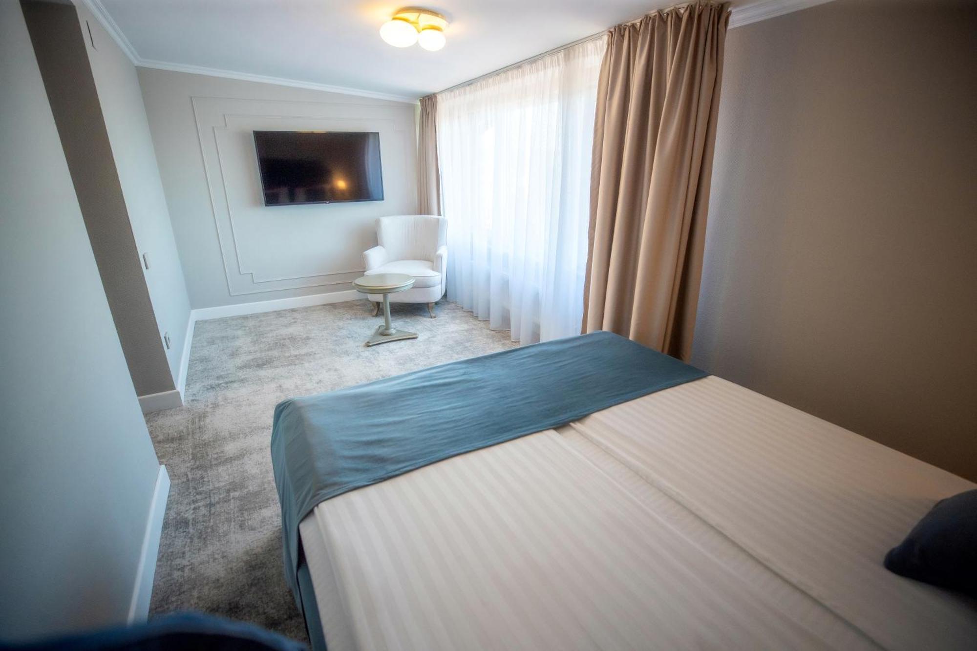 Hotel Meridian 클루지나포카 외부 사진